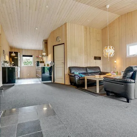 Tord - 350m From The Sea By Interhome *